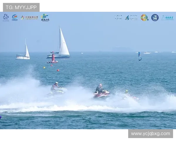 2025年中国摩托艇公开赛开州站激情开赛 吸引众多选手和观众热力参与